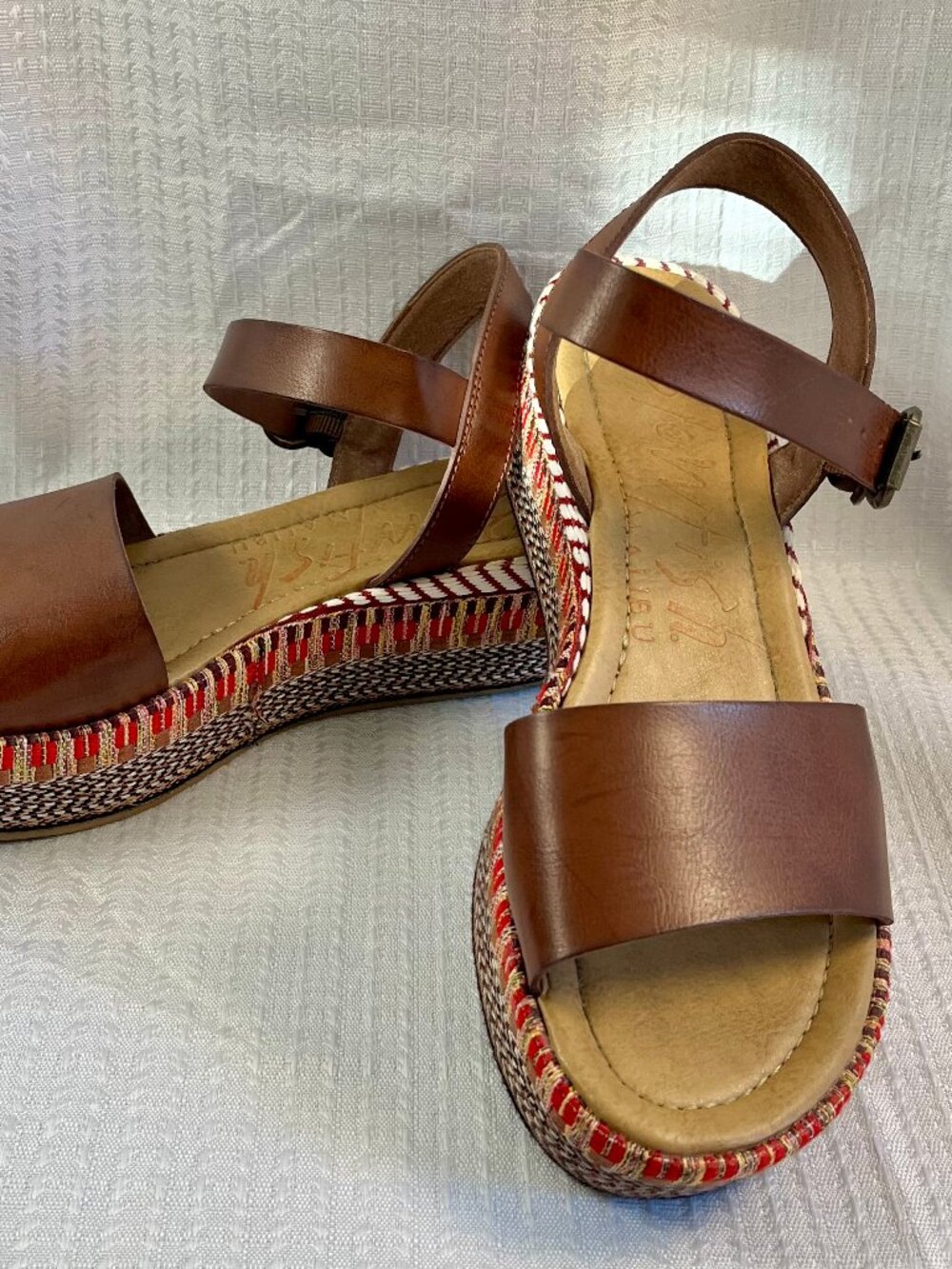 Blowfish Malibu Lalah Wedge Sandal size 9